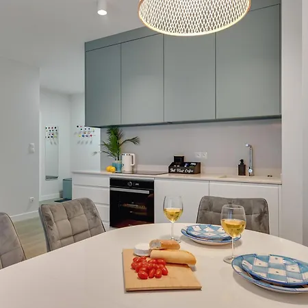 Old Town Scala C With Parking By Lion Γκντανσκ