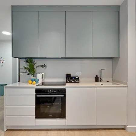 Old Town Scala C With Parking By Lion Γκντανσκ