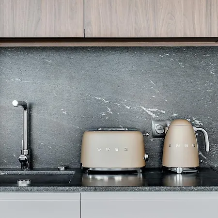 Old Town Scala C With Parking By Lion