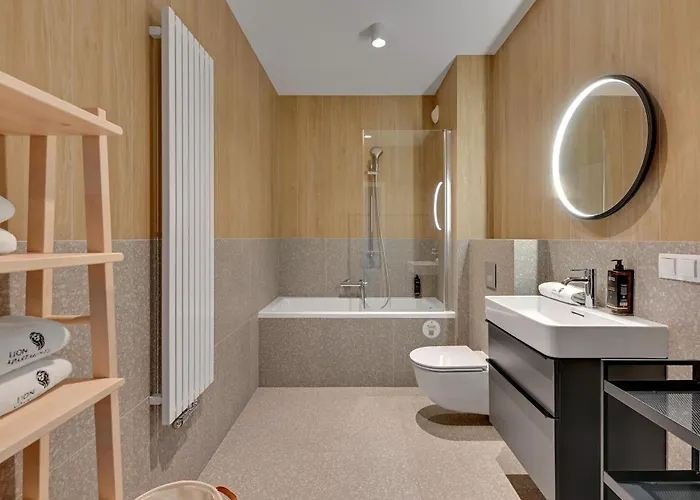 Old Town Scala C With Parking By Lion Daire Gdansk