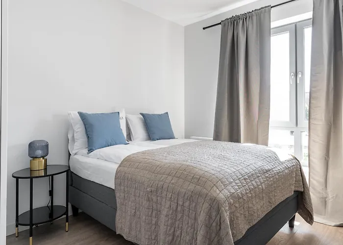 Old Town Scala C With Parking By Lion Daire